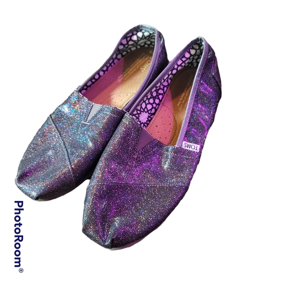 Toms Shoes - Tom's glittering sparkle slip on shoes size 9w!